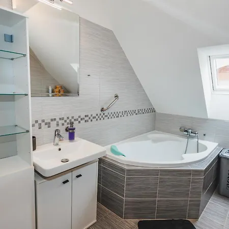 Appartement Wellness Lovcovice Jemnice
